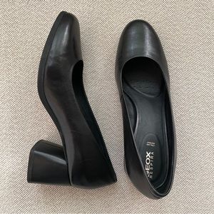 NWOT Geox Respira Calinda shoes, size 9 (40)